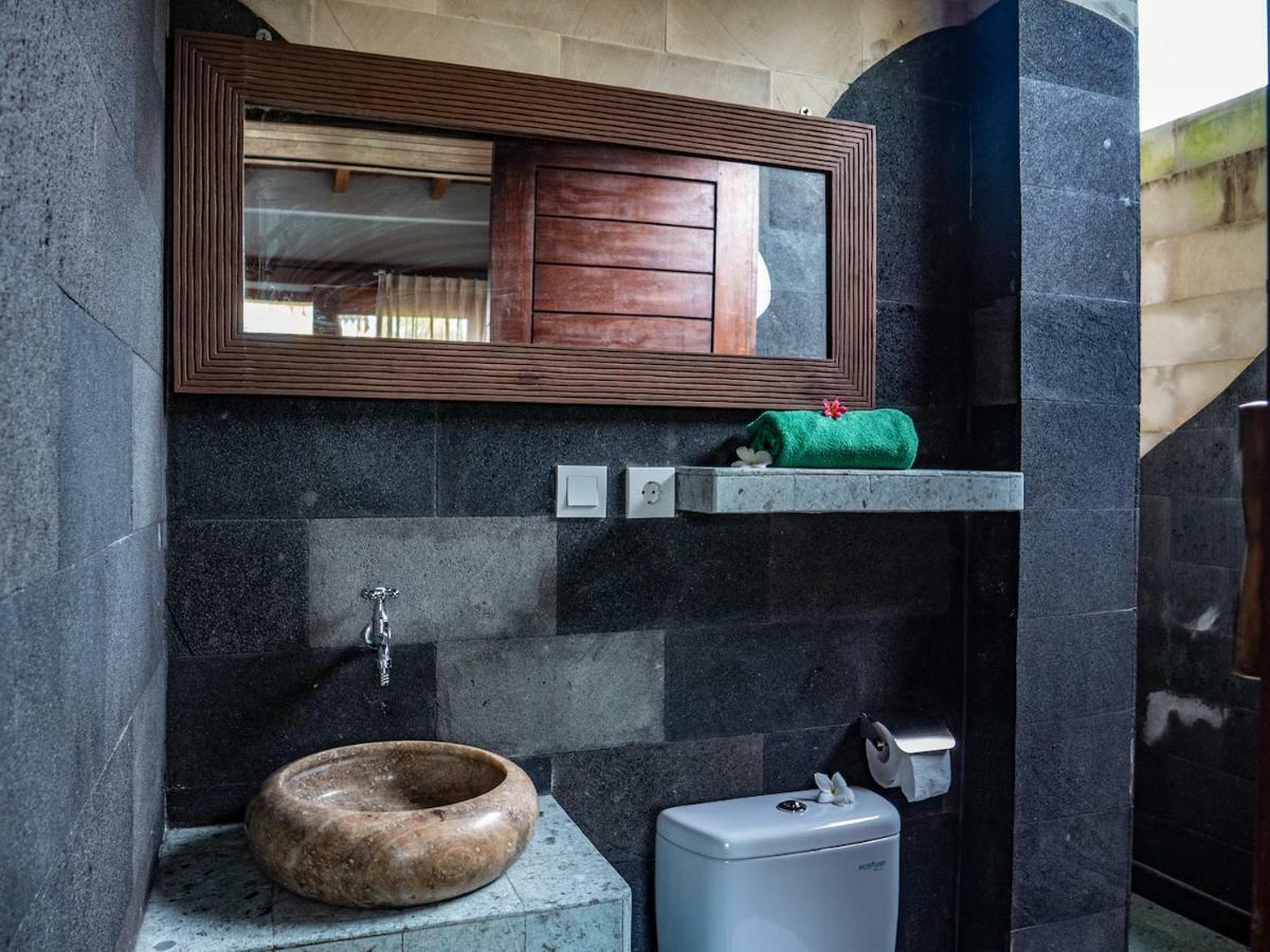 Fins Villa Medewi Airsatang Buitenkant foto
