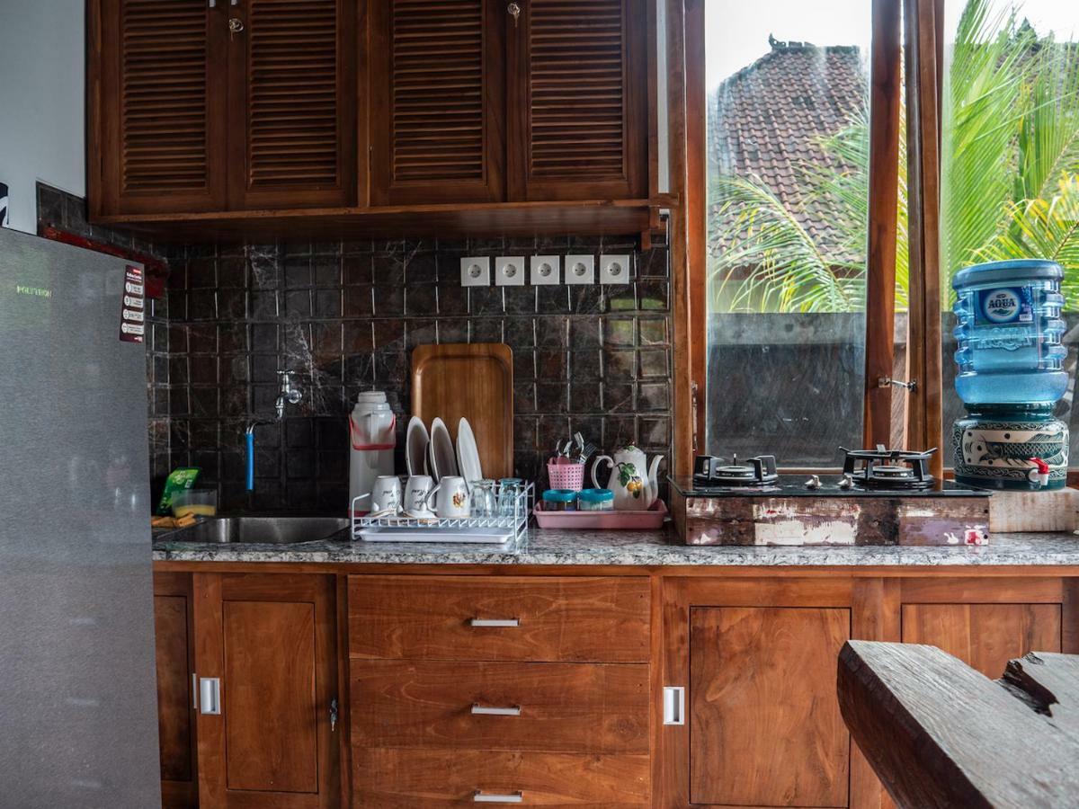 Fins Villa Medewi Airsatang Buitenkant foto