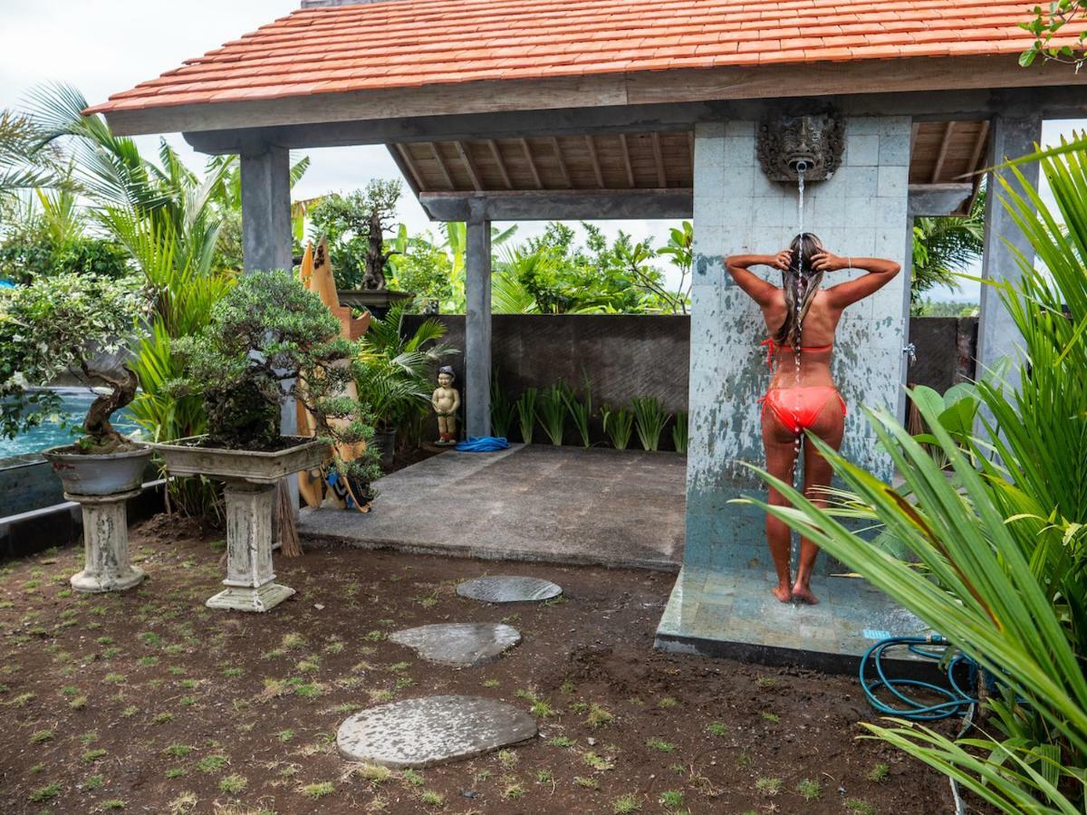 Fins Villa Medewi Airsatang Buitenkant foto